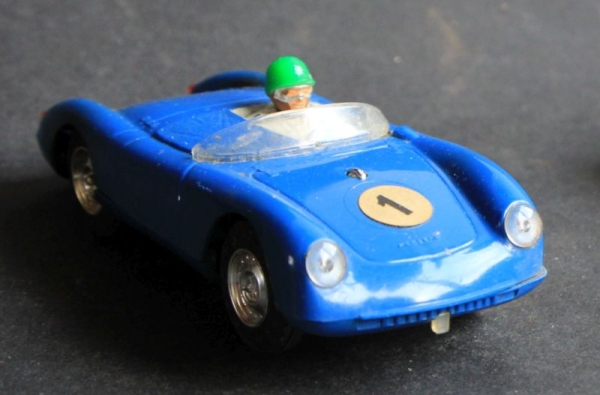 Scalextric Porsche 550 Spyder 1955 Racingcourse Model with engine (7297)